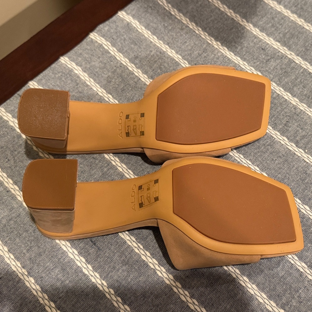 NWOB Aldo Women's Brown Mules - Picture 5 of 5